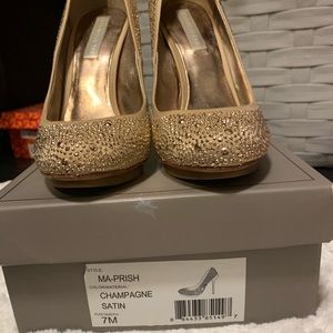 BCBG MaxAzria Prish Gold Pumps